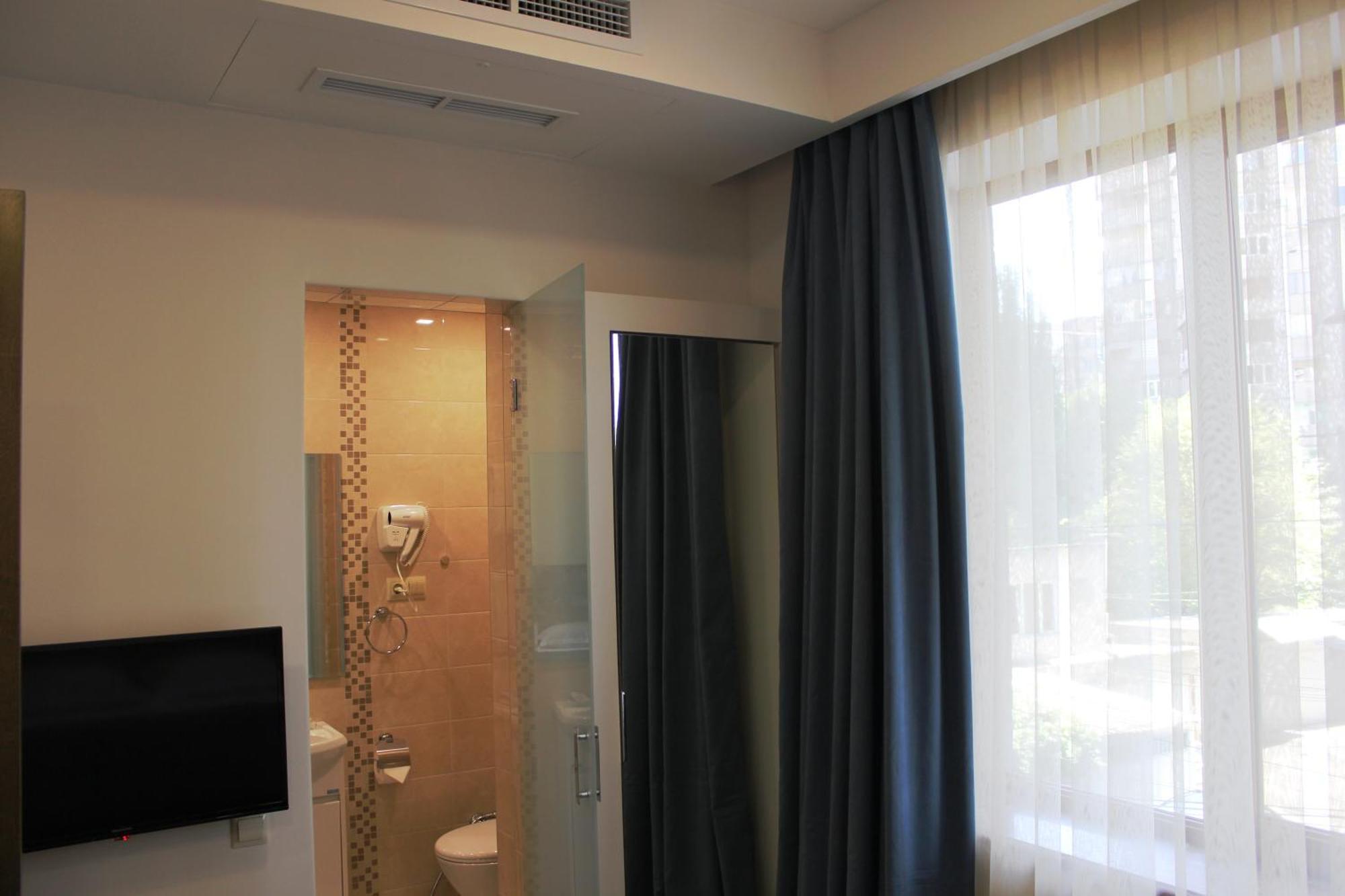 Evn Boutique Hotel Ереван Стая снимка